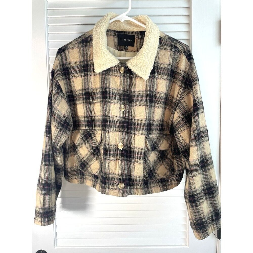 Timing Plaid Lightweight Button Up Cropped jacket With Faux Fur Collar Women's M